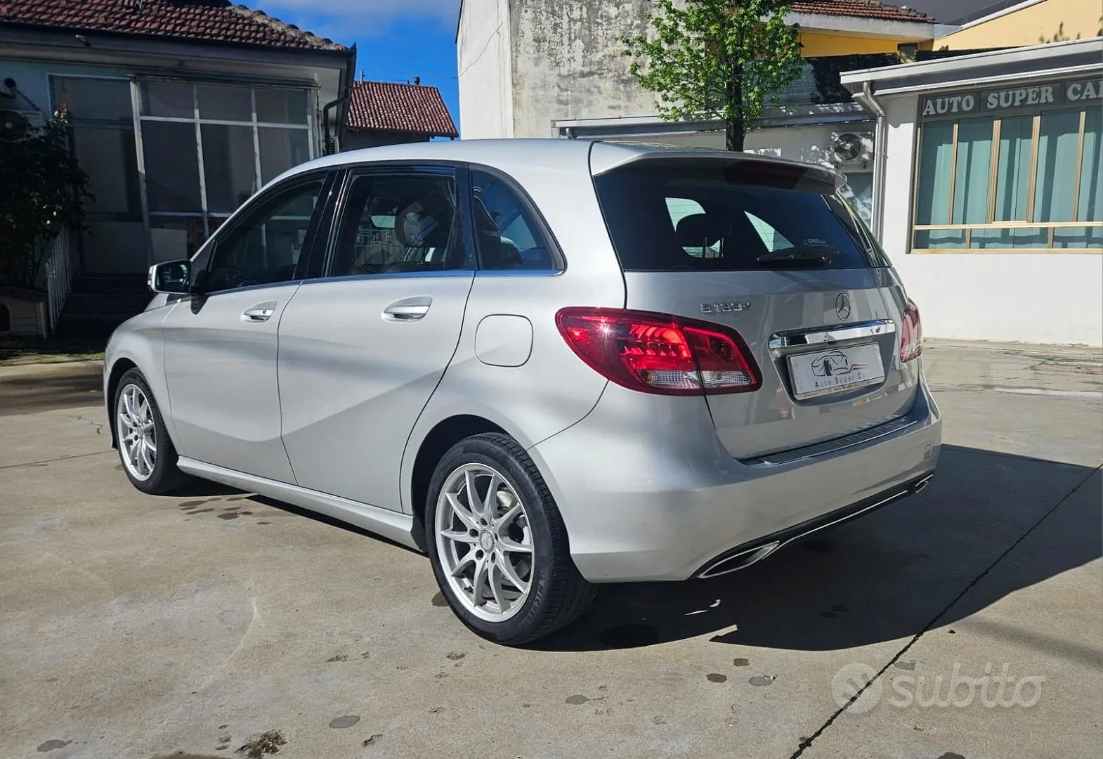 Mercedes-Benz B 180 D 2016 photo 3