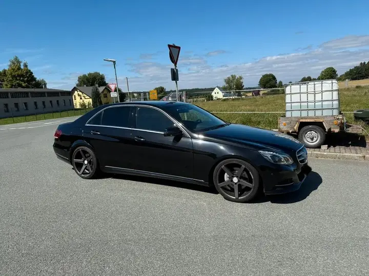 Mercedes-Benz E300