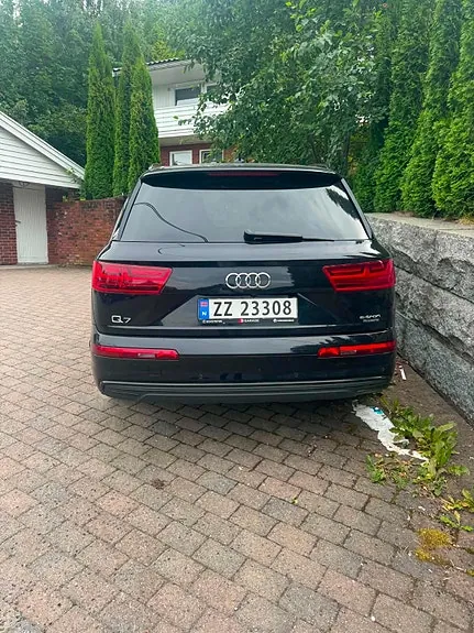 Audi Q7 2017 photo 2