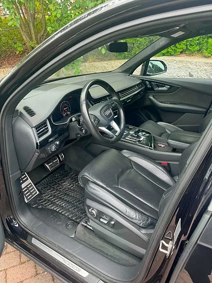 Audi Q7 2017 photo 4
