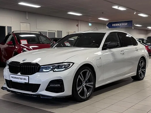 BMW 330E