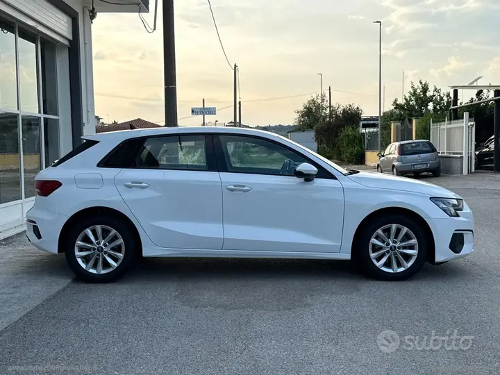 Audi A3 2023 photo 3