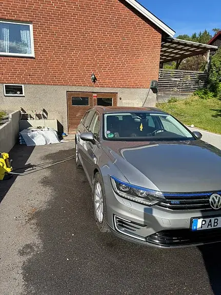 Volkswagen Passat 2016 photo 2