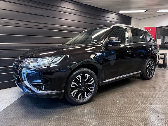 Mitsubishi Outlander 2016 photo 2