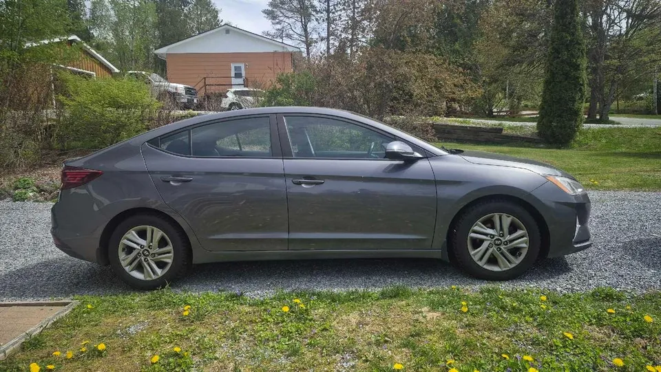 Hyundai Elantra 2020 photo 3