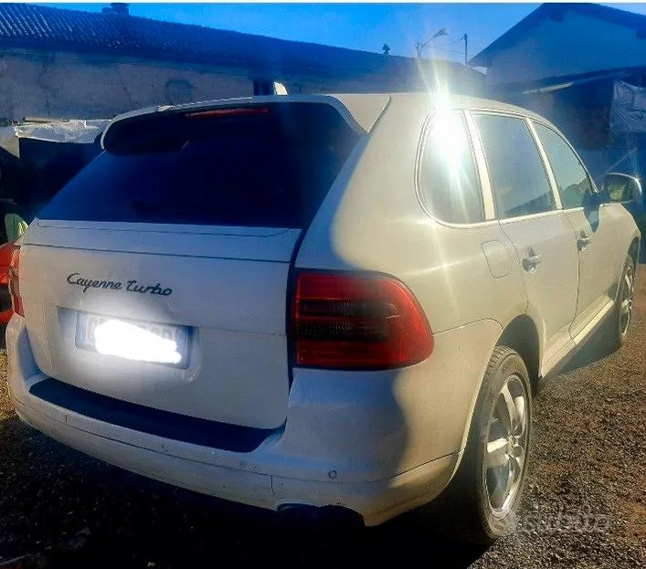 Porsche Cayenne 2006 photo 2