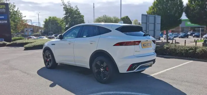 Jaguar E-Pace 2018 photo 5