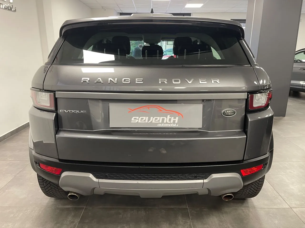 Land Rover Range Rover Evoque 2018 photo 5