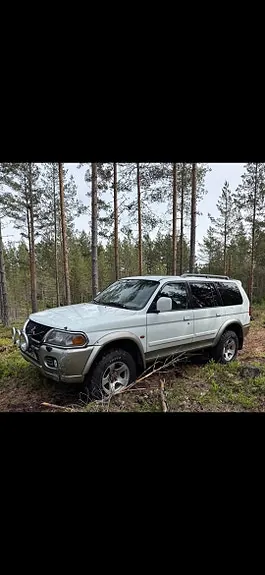 Mitsubishi Pajero Sport 2000 photo 2