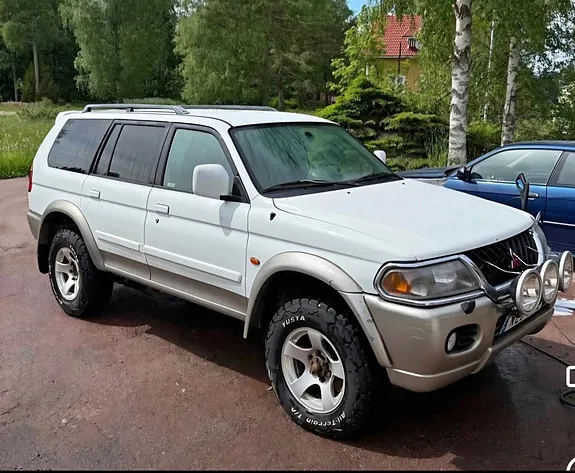 Mitsubishi Pajero Sport