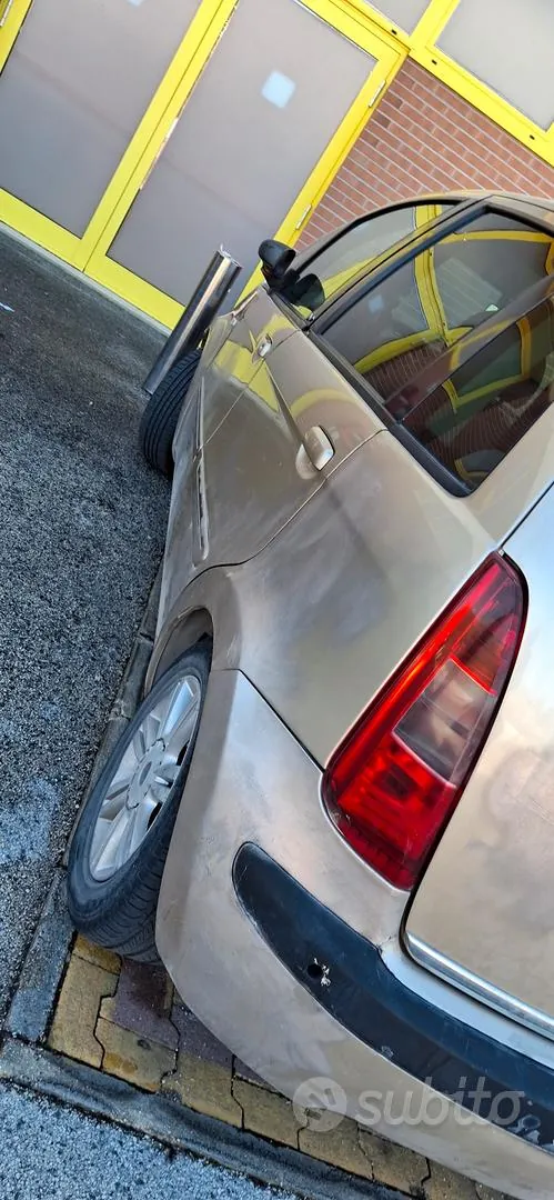 Lancia Musa 2005 photo 4