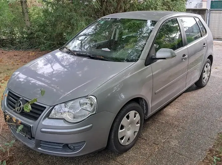 Volkswagen Polo 2006 photo 2
