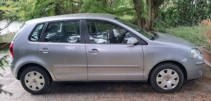 Volkswagen Polo 2006 photo 3