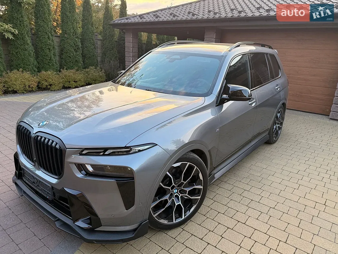 BMW X7 2022 photo 2