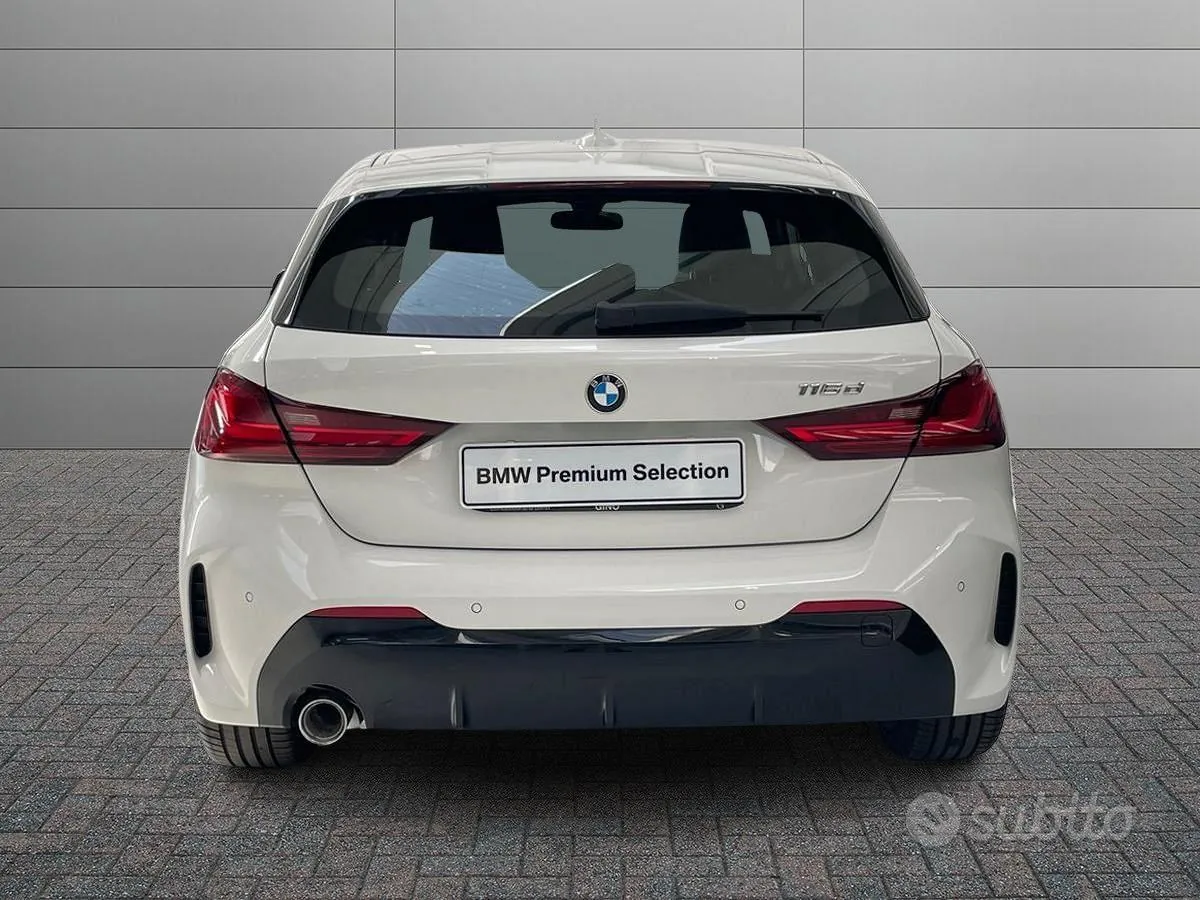 BMW 116D 2023 photo 5