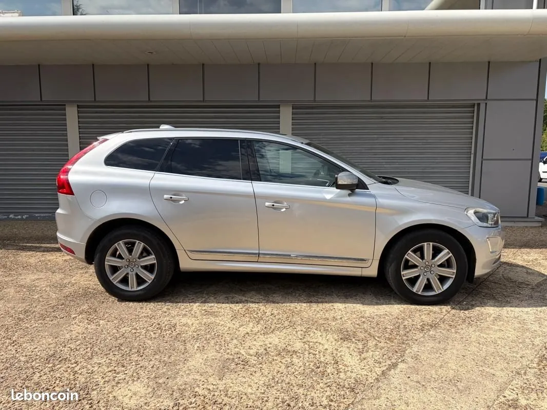 Volvo Xc60 2019 photo 4