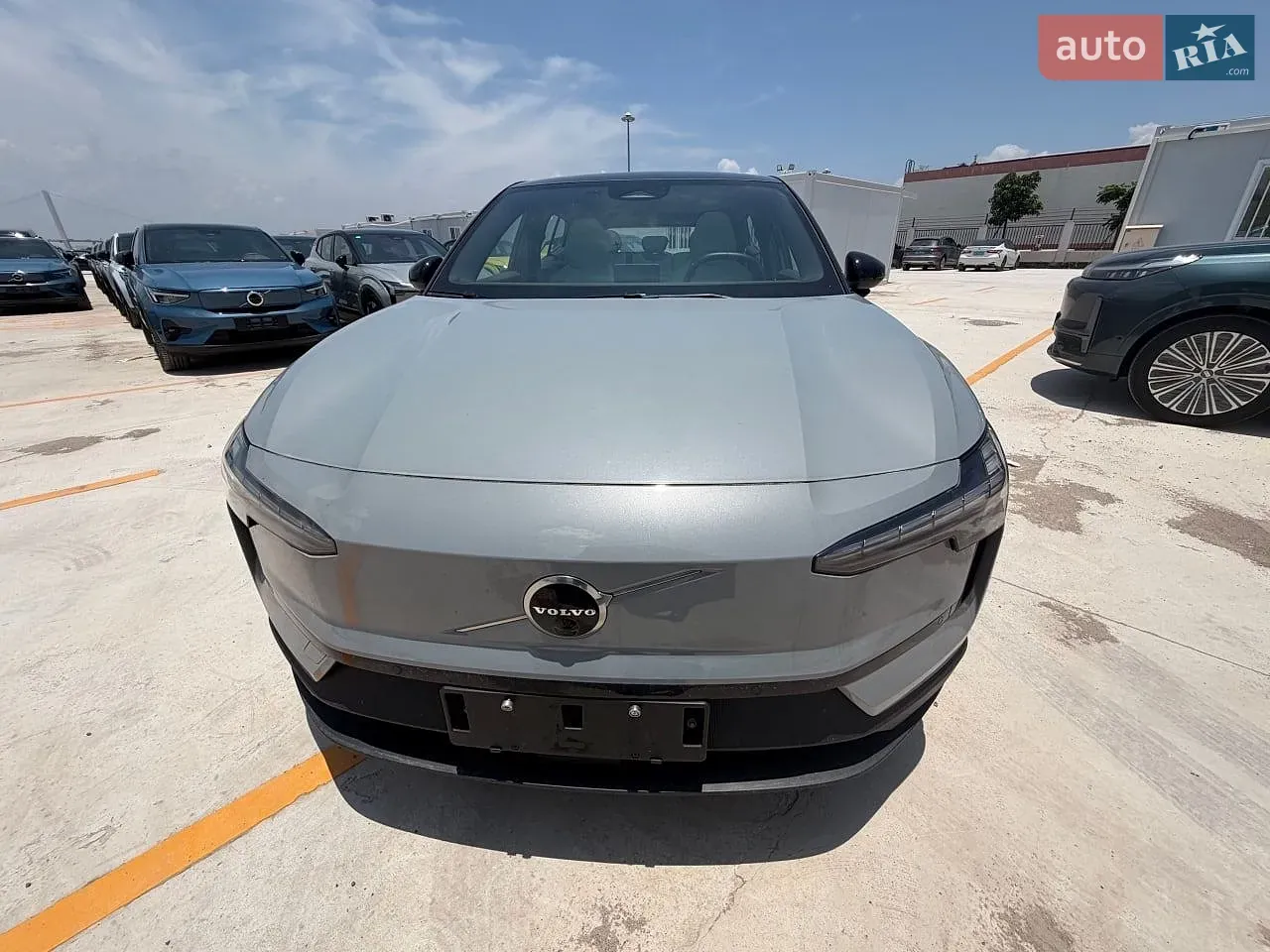Volvo Ex30 2024 photo 4