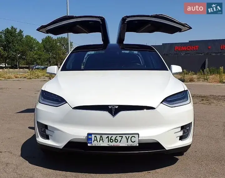Tesla Model X