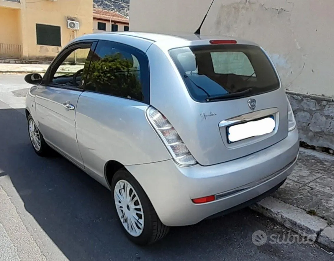 Lancia Ypsilon 2008 photo 3