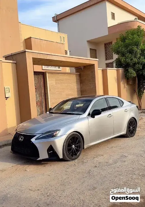 Lexus Is