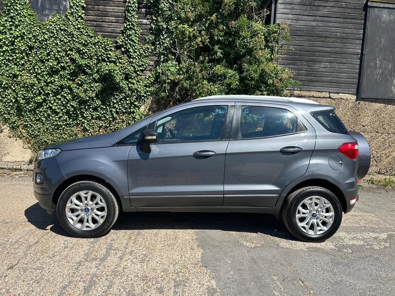 Ford Ecosport 2015 photo 3
