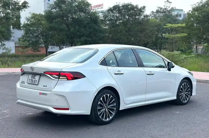 Toyota Corolla Altis 2025 photo 5