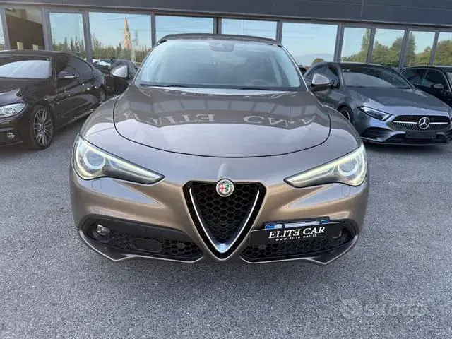 Alfa Romeo Stelvio 2018 photo 2