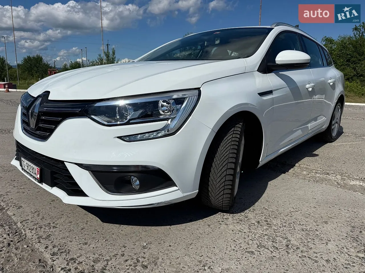 Renault Megane 2019 photo 2