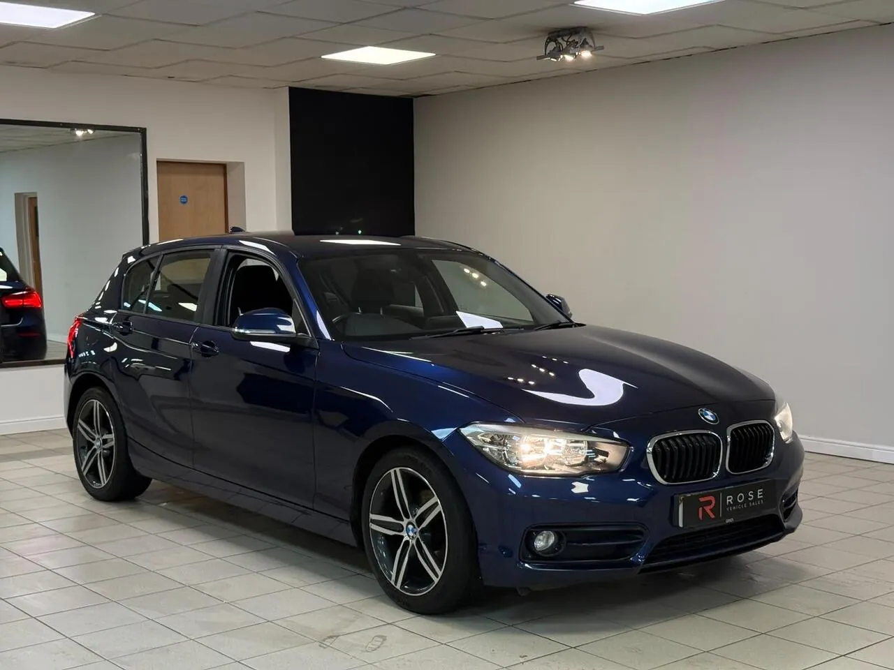 BMW 1 Series 2017 photo 2