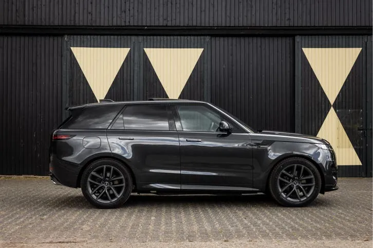 Land Rover Range Rover Sport 2026 photo 3