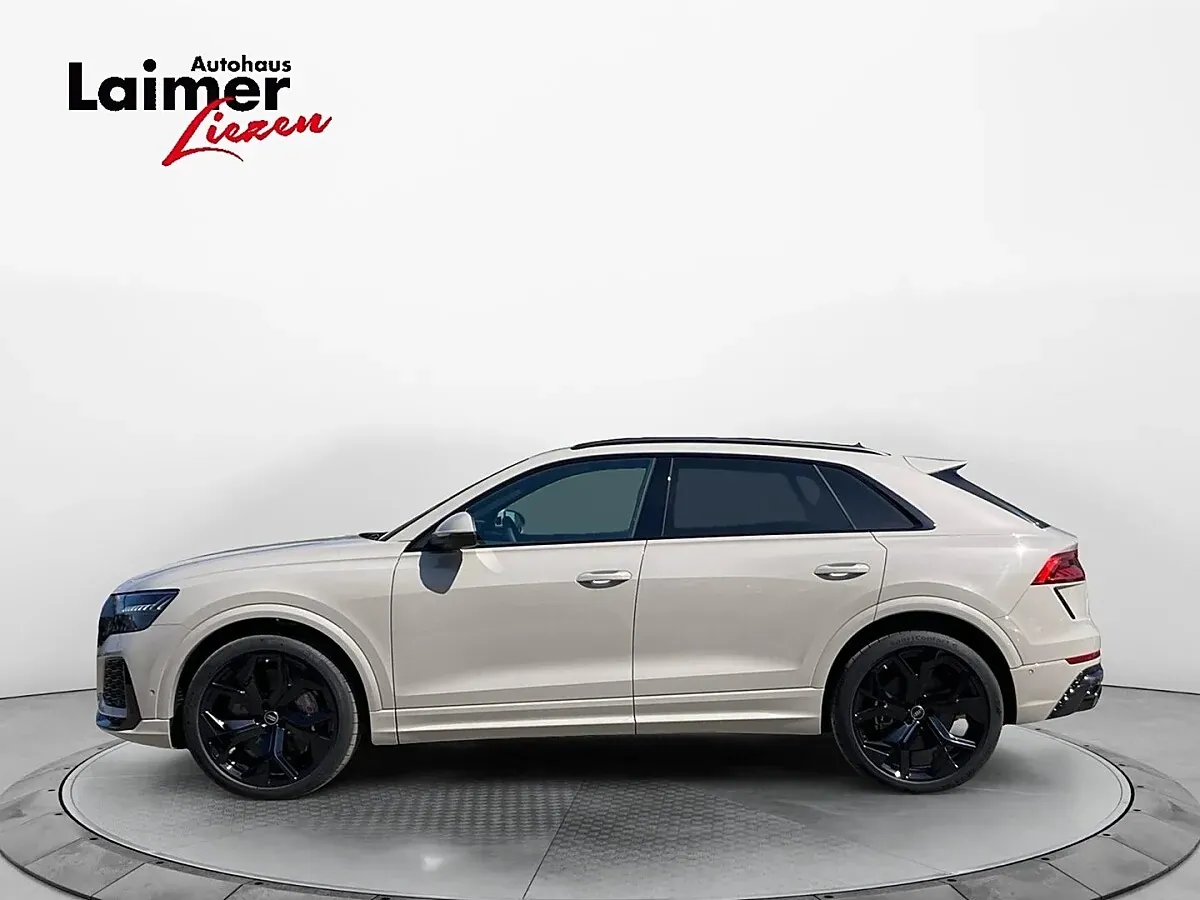 Audi Q8 2023 photo 2