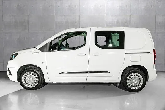Toyota Proace City 2023 photo 2
