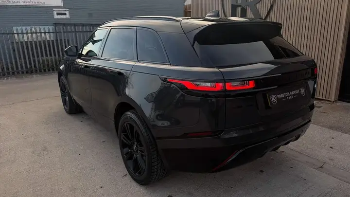 Land Rover Range Rover Velar 2022 photo 5