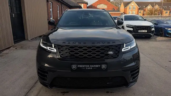 Land Rover Range Rover Velar 2022 photo 2