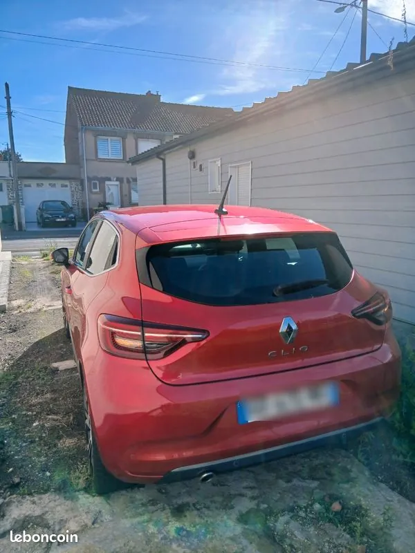 Renault Clio 2021 photo 2