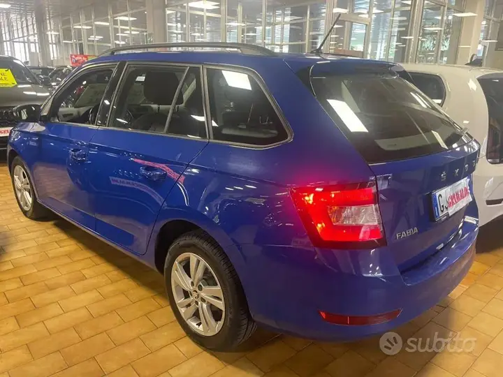 Skoda Fabia 2022 photo 4
