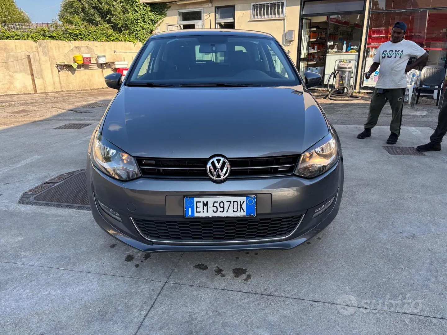 Volkswagen Polo 2012 photo 2