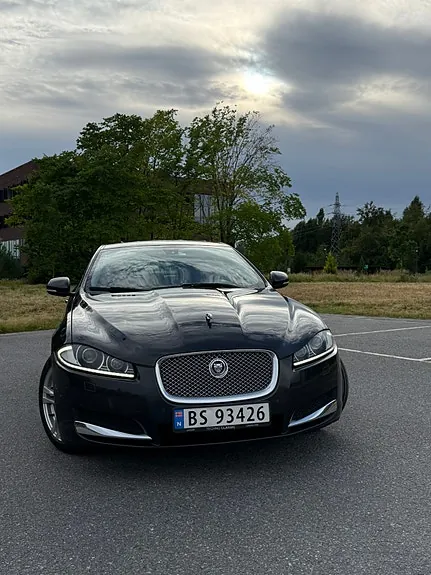 Jaguar Xf 2013 photo 3