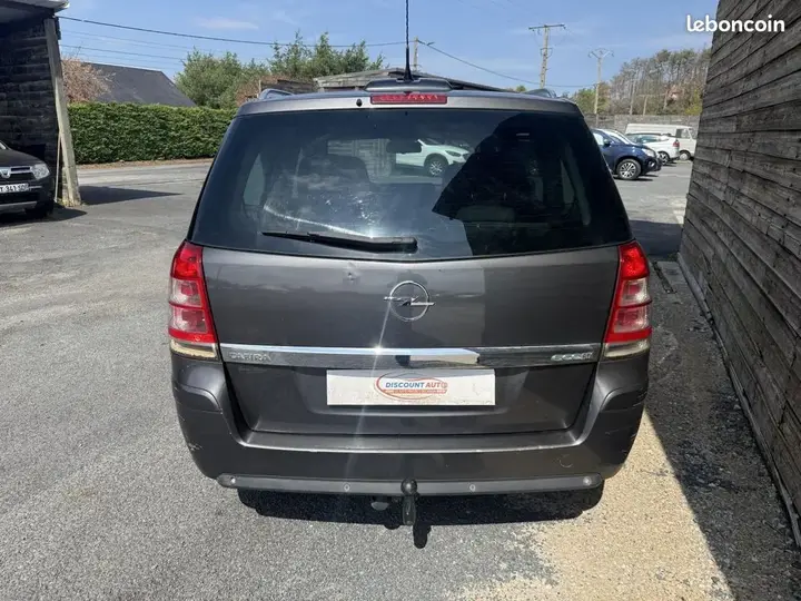 Opel Zafira 2010 photo 4