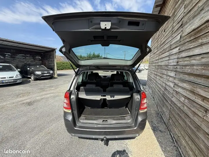 Opel Zafira 2010 photo 5