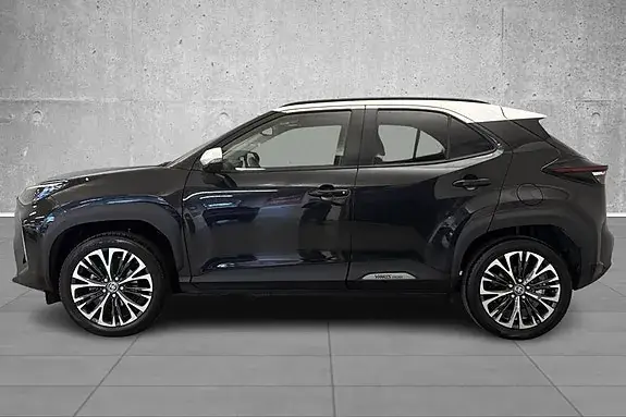 Toyota Yaris Cross 2023 photo 2