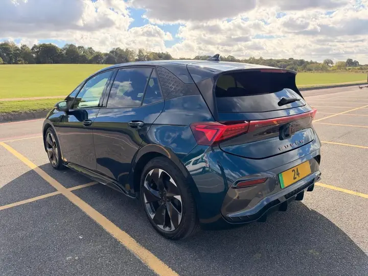 Cupra Born 2024 photo 4