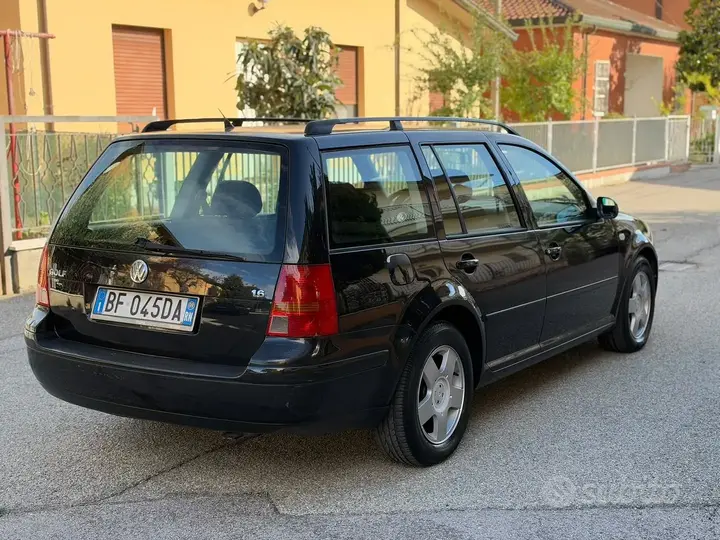 Volkswagen Golf 2000 photo 3