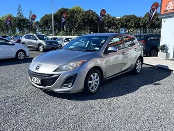 Mazda Axela 2010 photo 4