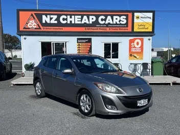 Mazda Axela 2010 photo 2