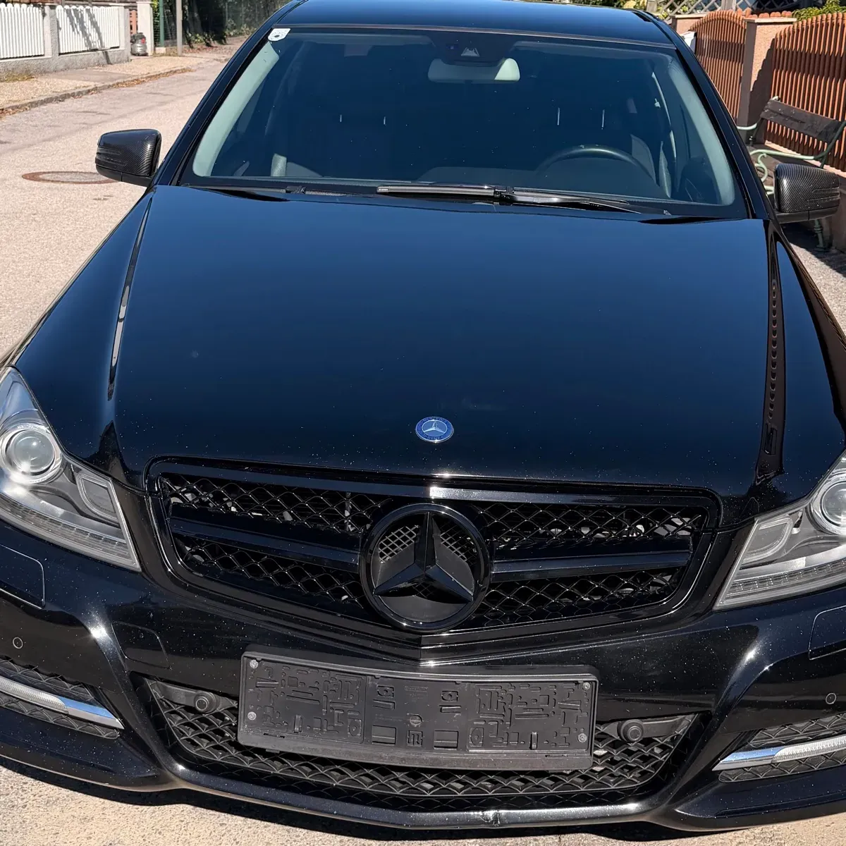 Mercedes-Benz C-Class 2011 photo 3