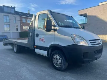 Iveco Daily 2012 photo 2