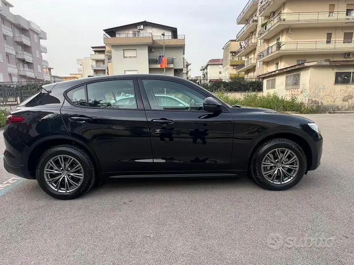 Alfa Romeo Stelvio 2019 photo 2