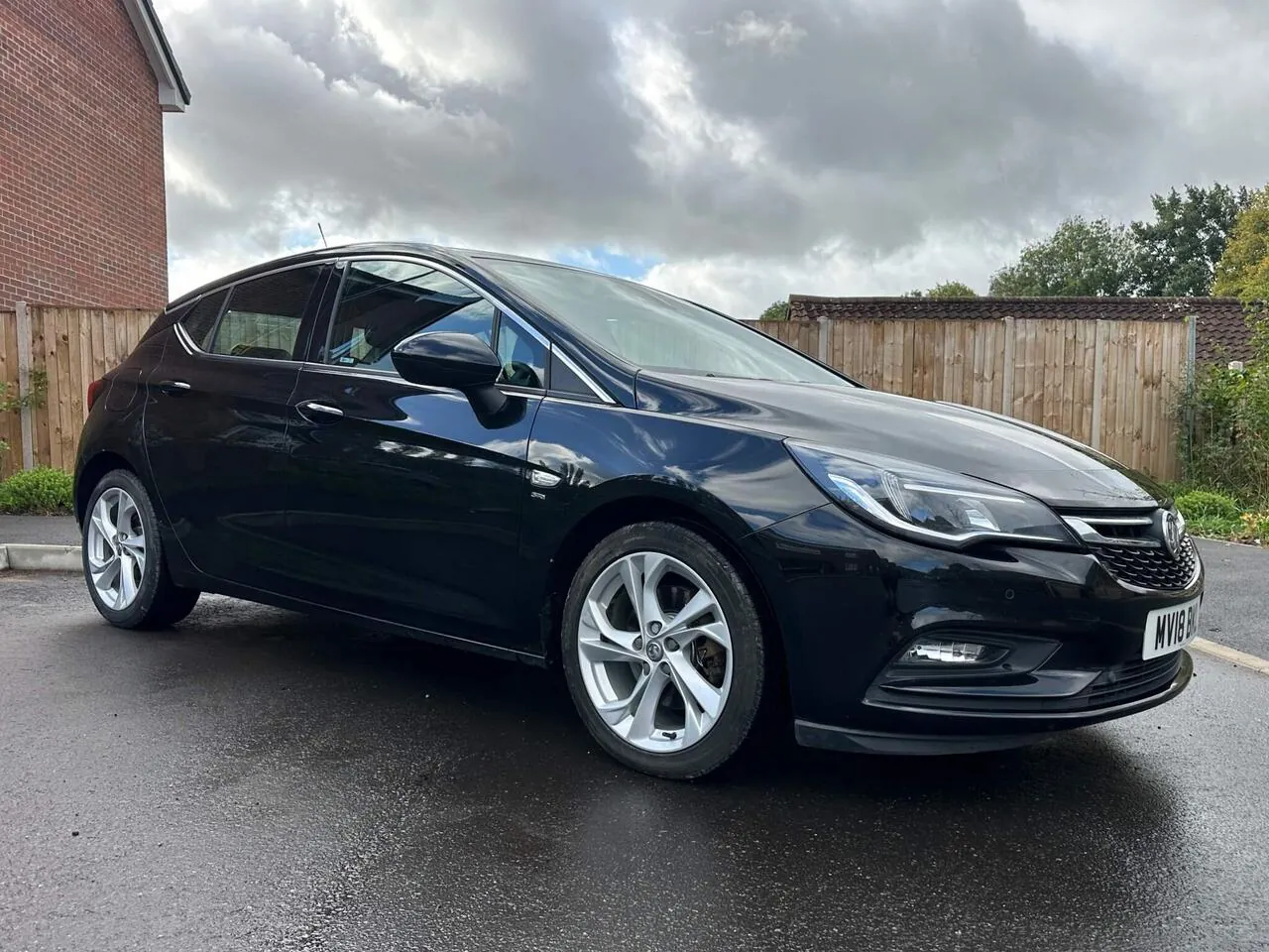 Vauxhall Astra 2018 photo 3