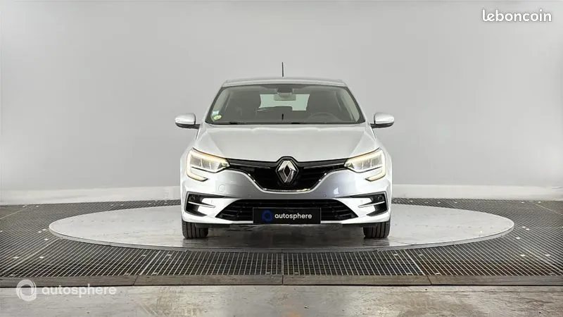 Renault Megane 2023 photo 2